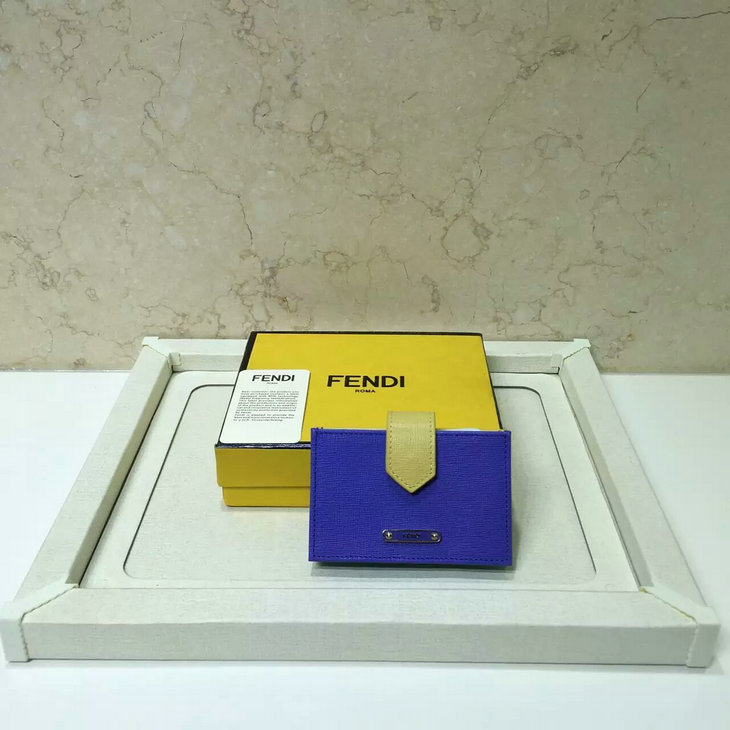 商品名称：フェンディ　168-0301LS　2016年新品　カードケース　カーフレザー