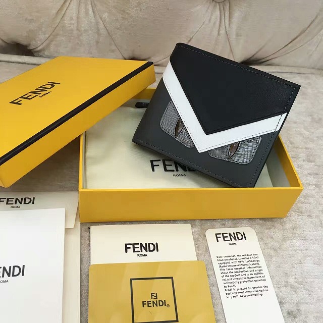 フェンディ　BXN-FD50306 2017年新品　短財布　レザー