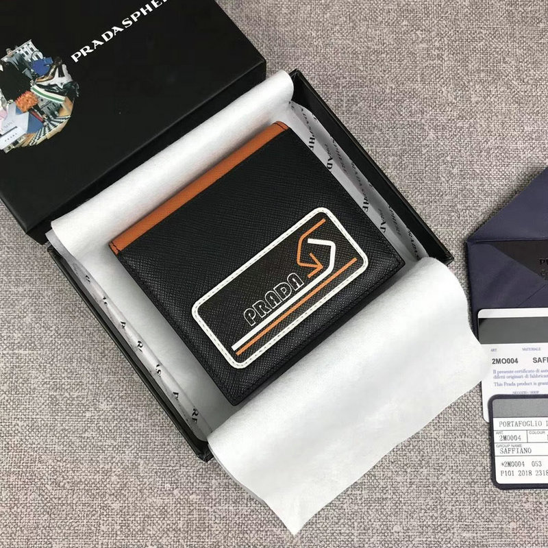 商品名称：プラダ 025-PD2M004　2018年新作 三つ折り 短財布