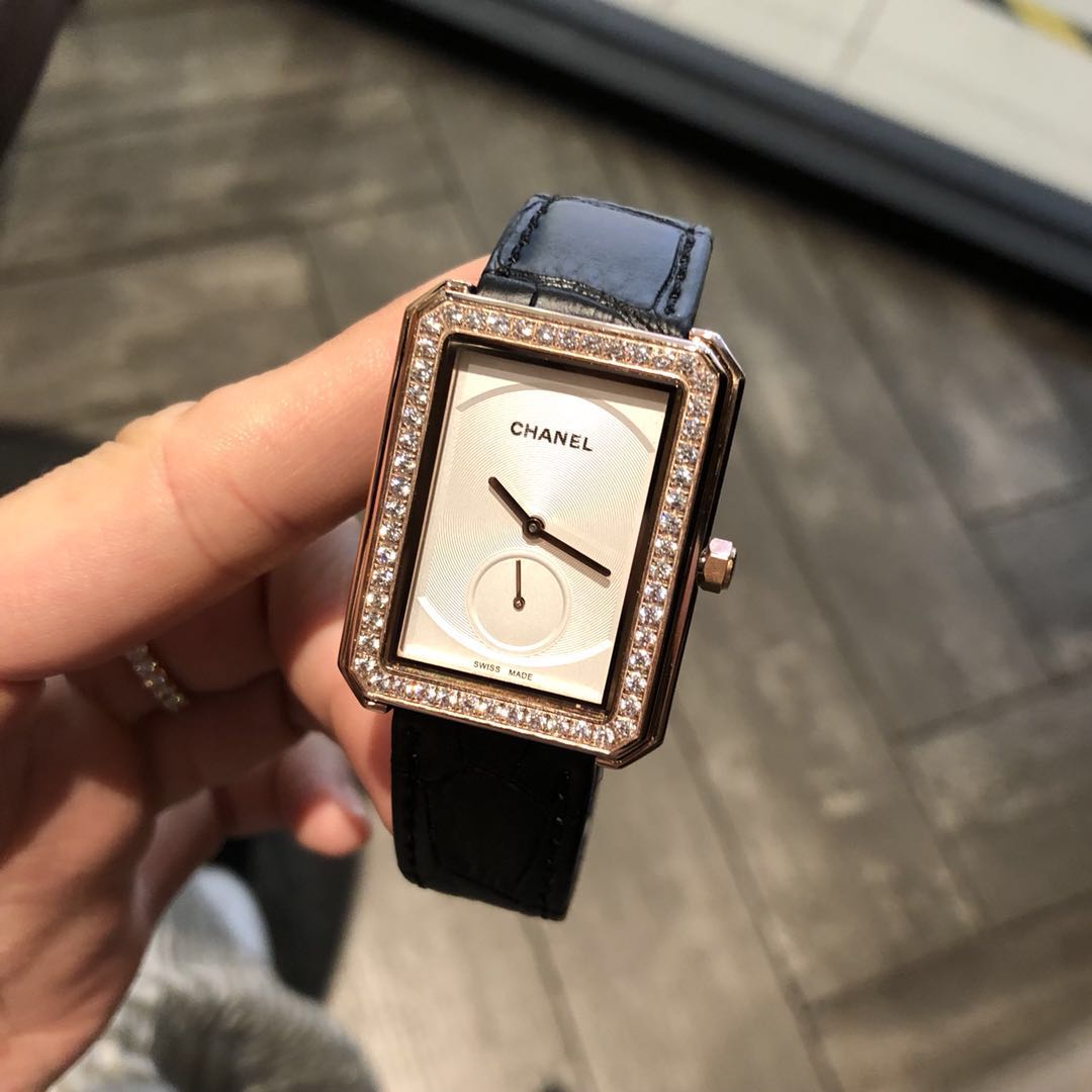 シャネル　ZX-CHT18005　2018年新作　時計　ボーイフレンド　シリーズ　腕時計　ダイヤ付き