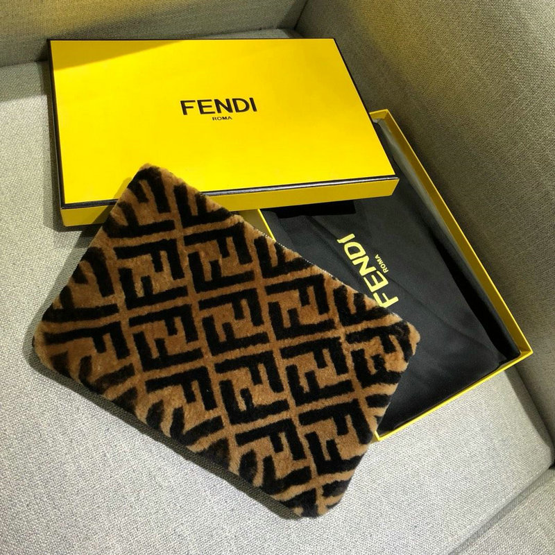 フェンディ FENDI BXN-FD5403 2019年最新作 クラッチバッグ 手持ちかばん メンズ ウール 白