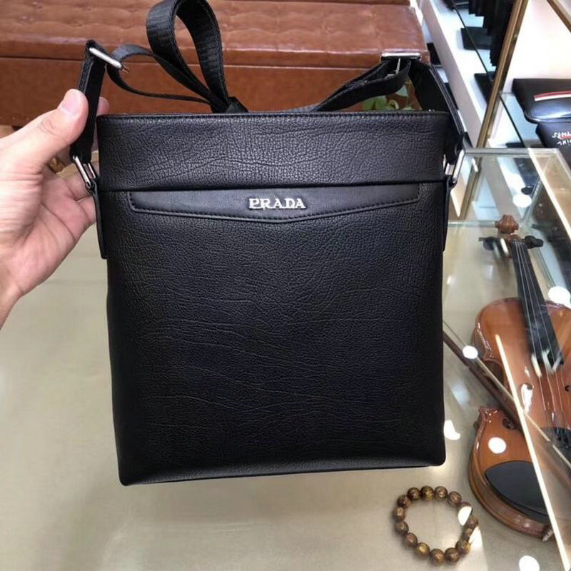 プラダ PRADA 2019年最新入荷 斜め掛け ショルダーバッグ メンズ ビジネスバッグ カーフスキン 黒