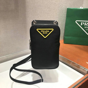 プラダ PRADA YUN-PD2ZT012 2020最新入荷 斜め掛け ショルダーバッグ スマートフォンケース 携帯ケース カーフレザー