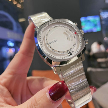 商品名称：グッチ GUCCI ZX-GGT22005G　2022年最新入荷 グリップ メンズウォッチ 男性用 腕時計 時計 捨ステンレスベルト ステンレススティール クォーツムーブメント