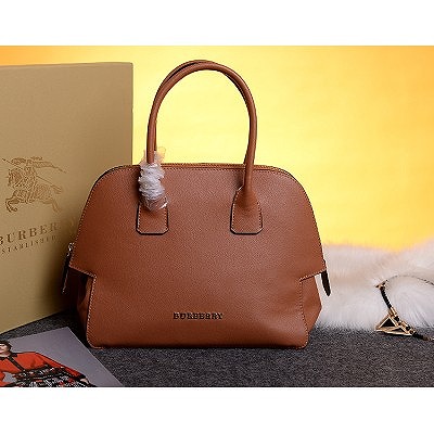 2014年新品　BURBERRY＆バーバリー　ハンドバッグ＆ショルダ付き　人気仕様　カーフレザー　LX4-N6928
