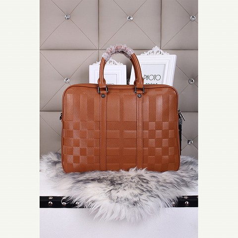 2014年 BURBERRY バーバリー  カーフレザー  AY1-65520  新品  トートバッグ