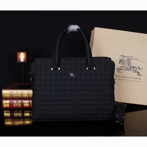 【BURBERRYバーバリー】2014年＆紳士仕様　オリジナル製品　ビジネスバッグHD5131