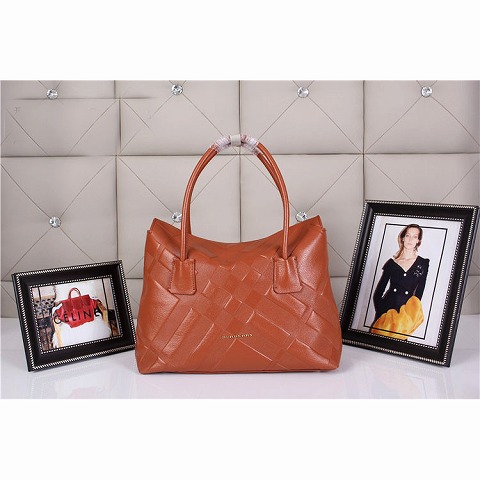 新品バーバリー　2014年秋冬 BURBERRY ハンドバッグ カーフレザー GBW39254702
