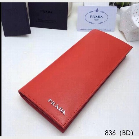 商品名称：2014年【プラダPRADA】新色  カーフレザー シルバー金具 長財布 fy-836