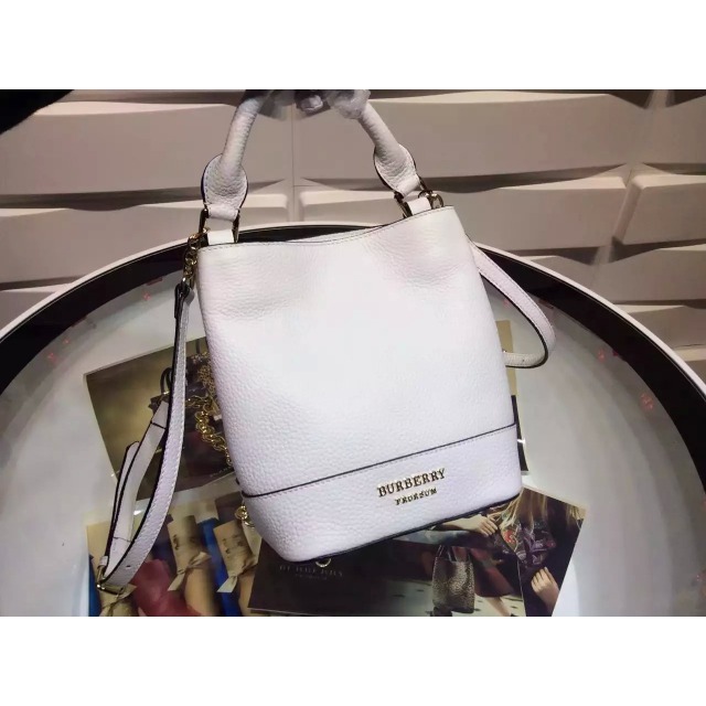 2016年FY2-N34817 バーバリーハンドバッグ2WAY鞄　トリヨンレザー
