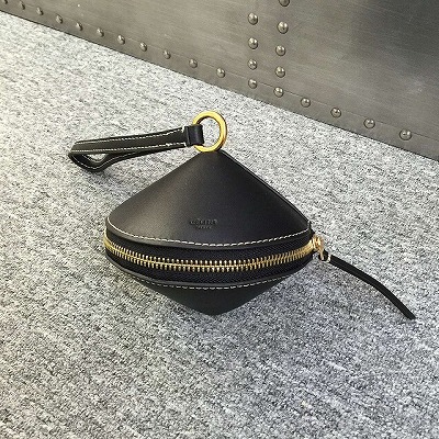 商品名称：セリーヌ　011-77421C　2016年新品手持ち財布　レザー
