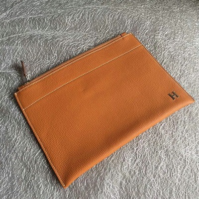 エルメス　063E-HE727 2016年新入荷手持ちポーチ　トリヨンレザー