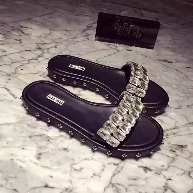 商品名称：ミュウミュウ　026-MIUMIU462JYX　2016年夏新品　スリップ　レザー