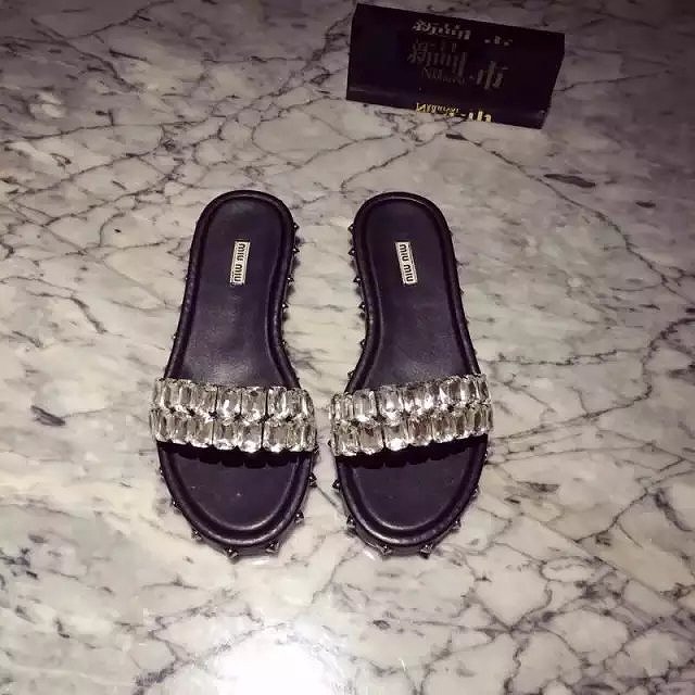 ミュウミュウ　026-MIUMIU462JYX　2016年夏新品　スリップ　レザー