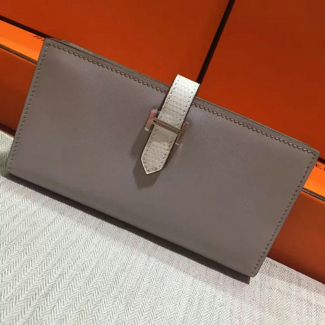 エルメス 063-HE208-6　2016年　ベアン二つ折り長財布 レザー