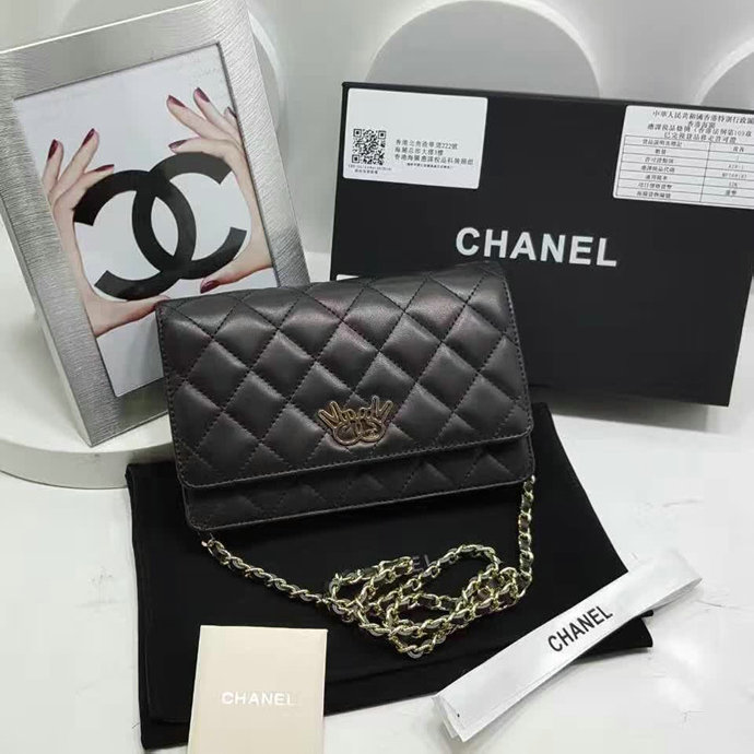 シャネル 520-A32257　2016年再入荷　長財布 シープ