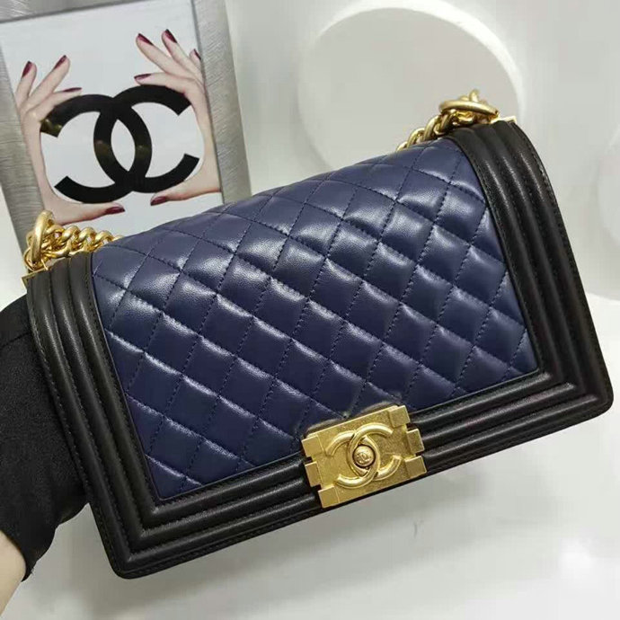 商品名称：シャネル  520CC1-A67086  2016-17年最新作　ショルダーバッグ 輸入レザー