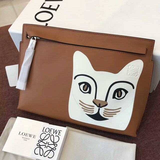 ZZ1-LOW1021　2017年新作品　ロエベ　 ポーチ　pouch cat　 レザー