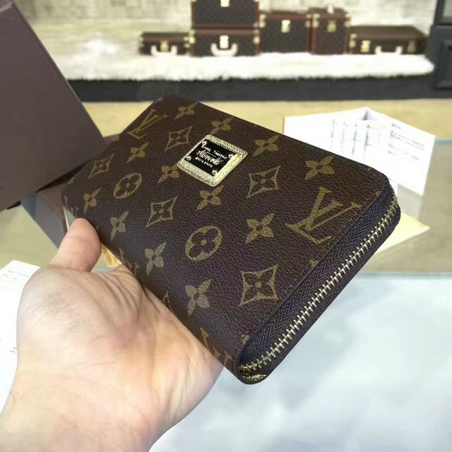 商品名称：ルイヴィトン　057-M666570　　2017年再入荷　ファスナー長財布