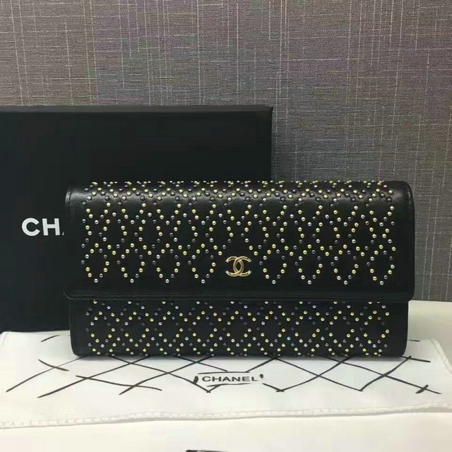 シャネル　 LFH1-CH84001　017年再入荷　2折財布　レザー