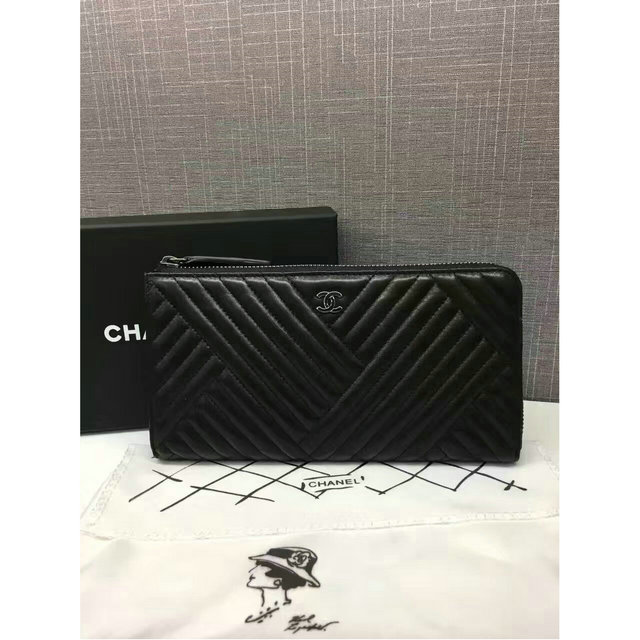 シャネル　LFX2-CH2022　2017年最新作　二つ折り財布　レザー