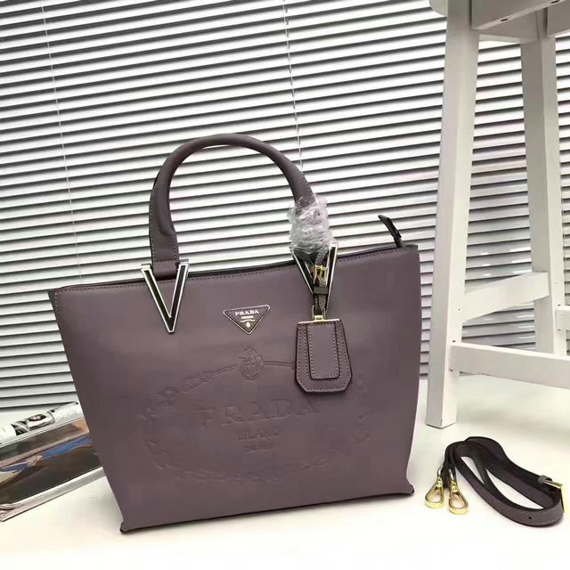 プラダ　8035-025-3　2017年最新作　トートバッグ　レザー
