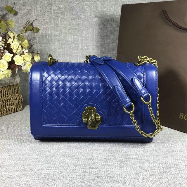 ボッテガヴェネタ QJ-BO9848QL　2018年最新作 olimpia knot ショルダーバッグ 斜め掛け ギフト プレゼント レザー