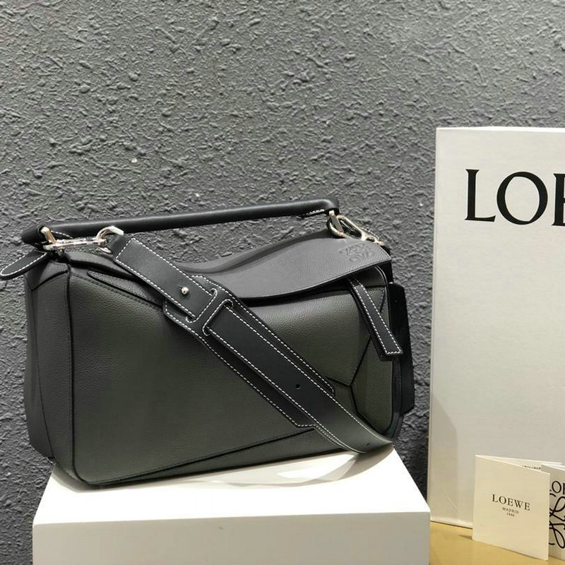 ロエベLOEWE DDB-LOW1608QHS　2018年新作 パズル ショルダーバッグ ユニセックス ビジネス 出張 通勤 カーフレザー 男女兼用