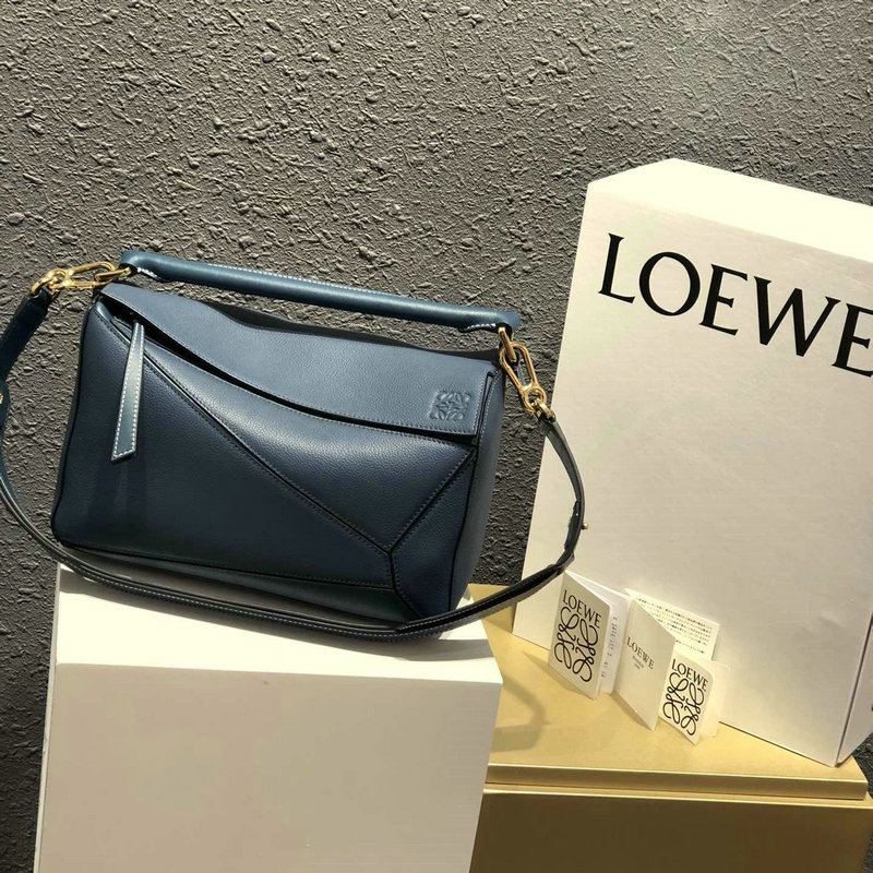 ロエベLOEWE DDB-LOW1608QZL　2018年新作 パズル ショルダーバッグ ユニセックス ビジネス 出張 通勤 カーフレザー 男女兼用