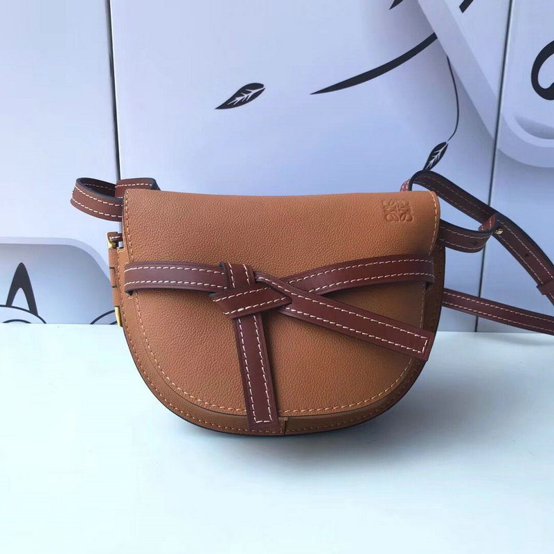 ロエベLOEWE ZZ-LOW0617LCJ　2018年新作 ゲートバッグ ショルダーバッグ 斜めがけ レザー レディースかばん
