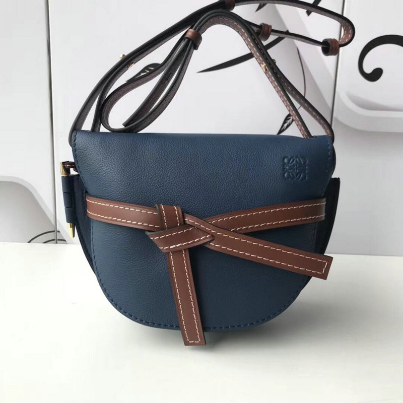 ロエベLOEWE ZZ-LOW0617LSK　2018年新作 ゲートバッグ ショルダーバッグ 斜めがけ レザー レディースかばん