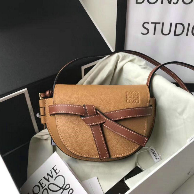 ロエベLOEWE ZZ-LOW0617LTJ　2018年新作 ゲートバッグ ショルダーバッグ 斜めがけ レザー レディースかばん
