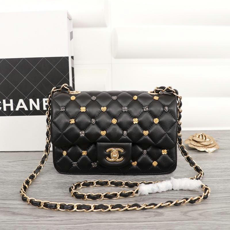シャネルCHANEL JS-CH1116ZJBK　2018年最新作 クラシック フラップバッグ ラムスキン 斜め掛け ショルダーバッグ レディースかばん 黒