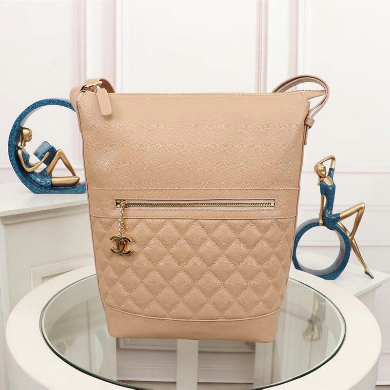 シャネルCHANEL JS-CH57966QFH　2018年最新作 ホーボーバッグ ショルダーバッグ バケツバッグ カーフスキン レディースかばん