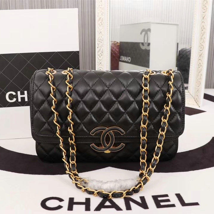 シャネルCHANEL JS-CH8162H　2018年最新作 斜め掛け ショルダーバッグ カーフ