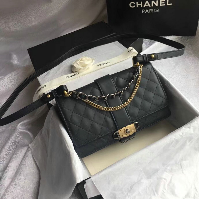 シャネルCHANEL JS-CH57577H　2018年最新作 フラップバッグ 斜め掛け ショルダーバッグ カーフスキン