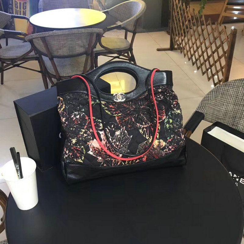 シャネルCHANEL JS-CH97977PK　2018年最新作 CHANEL 31 ショッピングバッグ ショルダーバッグ カーフレザー