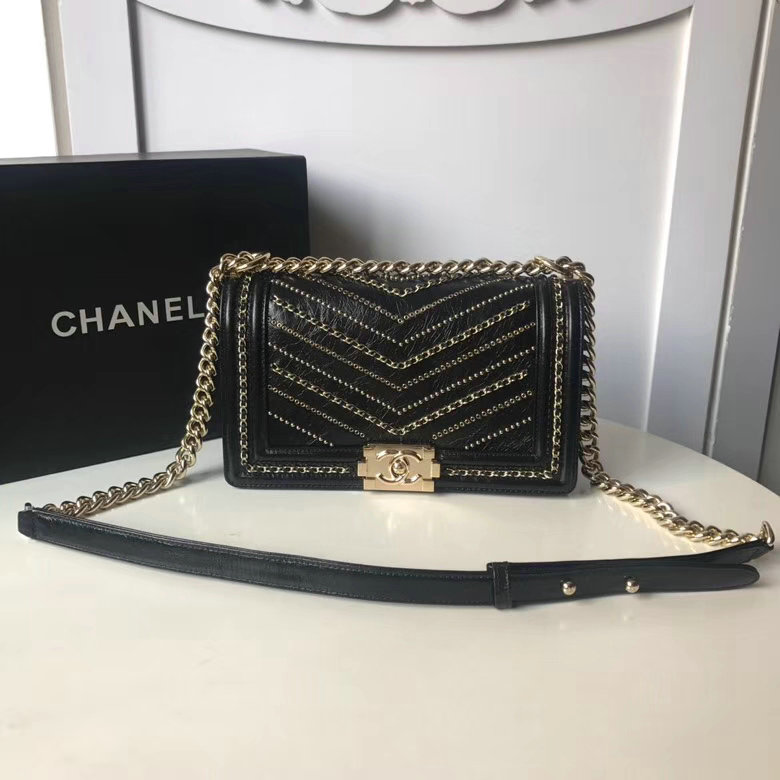 シャネルCHANEL JS-CHB18029K　2018年最新作 LEBOY 斜め掛け ショルダーバッグ レディースかばん カーフスキン