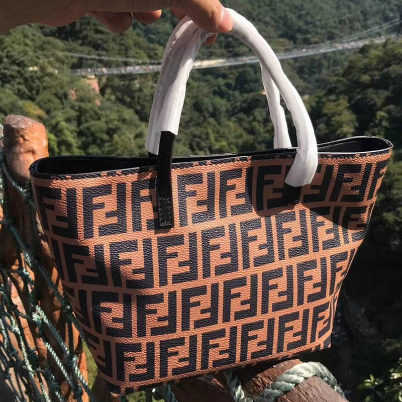 フェンディFENDI YH-FDB18008　2018年秋冬最新作 トップハンドル バッグ トートバッグ レディースかばん 通勤