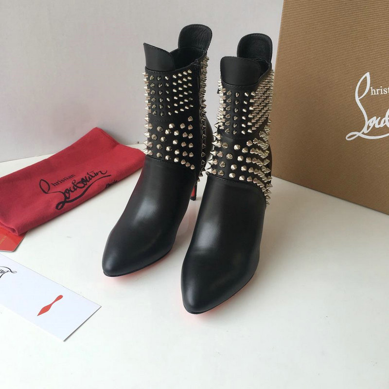 クリスチャンルブタン CHRISTIAN LOUBOUTIN 26-CL6051 2018年秋冬最新作 ショートブーツ ハイヒールシューズ リベット レザー レディースシューズ ピンヒール 黒