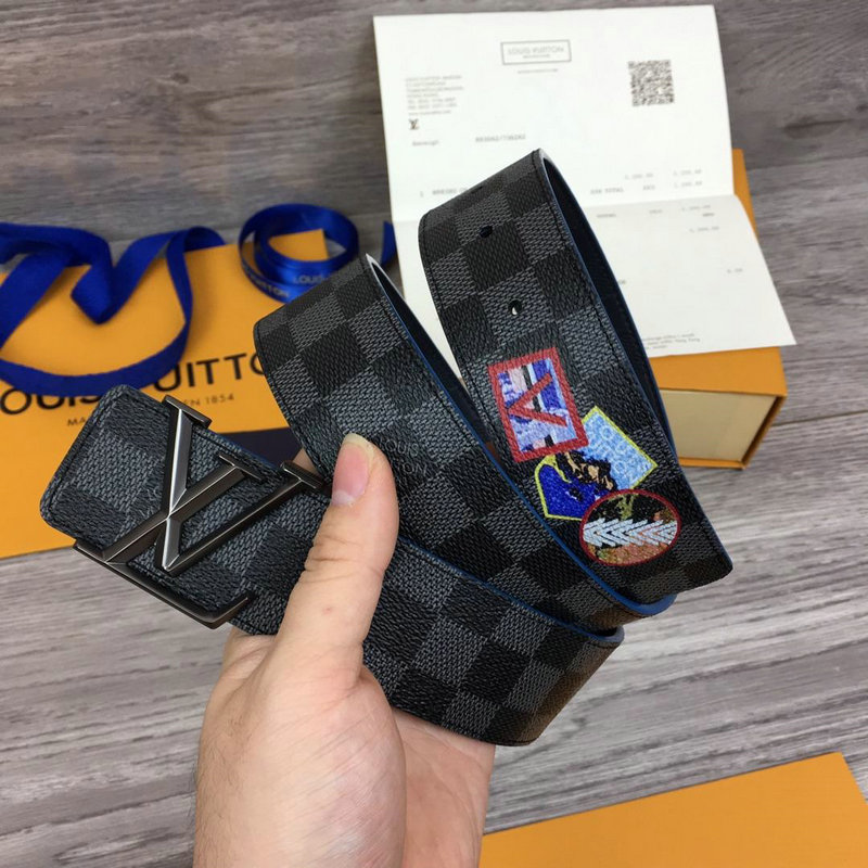 商品名称：ルイヴィトン  LOUISVUITTON 057-M0077K 2018年最新作 ベルト レザー 黒 リバーシブル