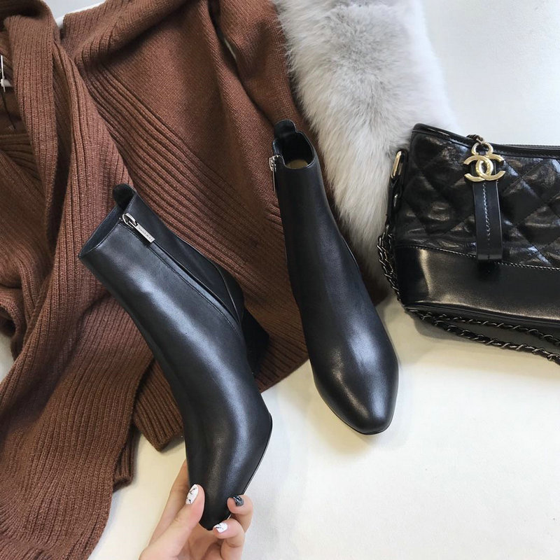 ジミーチュー JIMMY CHOO 26-JC2214 2018年秋冬最新作 ショートブーツ ローヒールシューズ レディース 靴 カーフスキン 2色