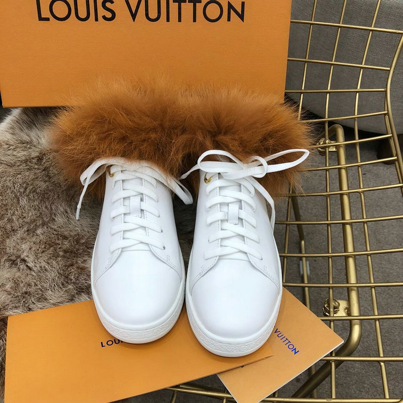 商品名称：ルイヴィトン  LOUISVUITTON 26-LV3314 2018年秋冬最新作 スニーカー レディース スノーシューズ レザー ファー 冬履き カジュアルシューズ 室内 室外 黒