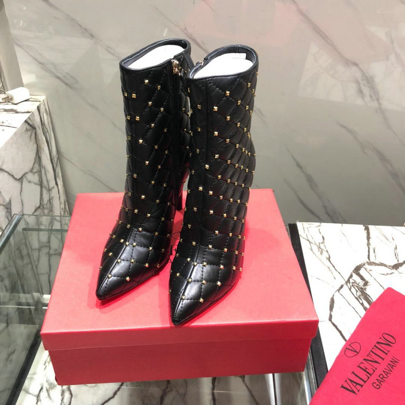 ヴァレンティノ Valentino  26-VT6282 2018年秋冬最新作 ロックスタッズ ショートブーツ レディース ハイヒール カジュアルシューズ カーフスキン 黒