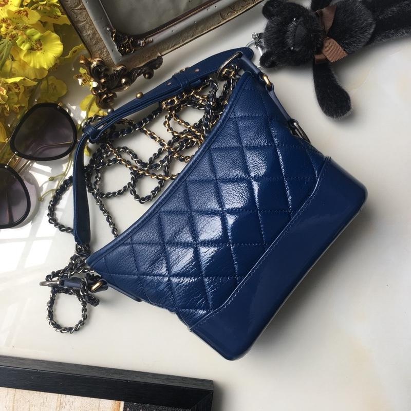 シャネル CHANEL DDB-CH91810G 2018年最新作 ガブリエル ドゥ ホーボー バッグ 斜めがけ ショルダーバッグ ラムスキン