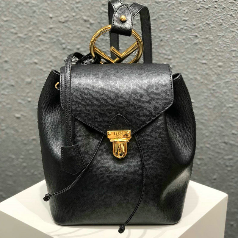 フェンディ FENDI DDB-FD0822BK 2018年最新作 バックパック レディース リュック ウィメンズバッグ 黒