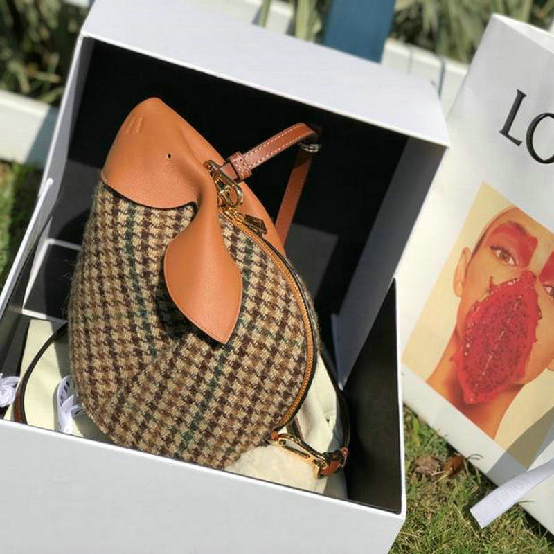ロエベ  LOEWE DDB-LEB18020G  2018年最新作 バニー ミニバッグ ショルダーバッグ カーフレザー