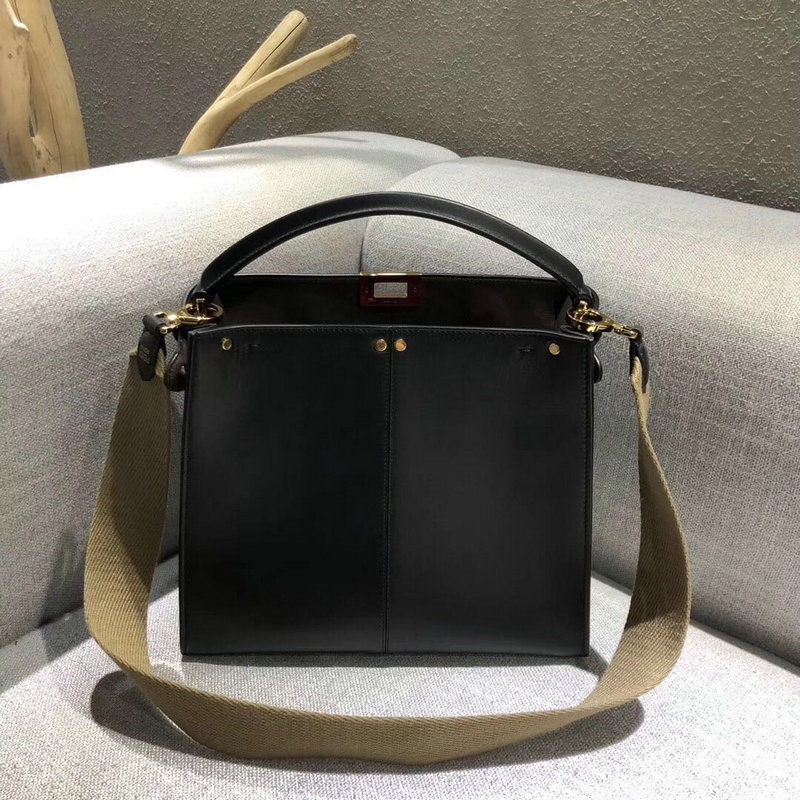 フェンディ FENDI FDB18015　2018年最新作 Peekaboo X-Lite ピーカーブー トートバッグ カーフレザー 黒