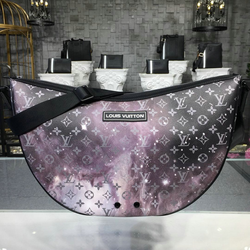 商品名称：ルイヴィトン LOUISVUITTON 057-M44164 2018年最新作 ショルダーバッグ モノグラム ギャラクシー アルファ ホーボー メッセンジャーバッグ メンズ 黒