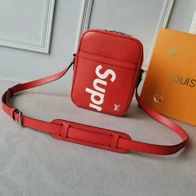 ルイヴィトンLOUIS VUITTON 057-M53417R　2018年秋冬最新作 シュプリーム SUPREME Danube ダヌーブ PM エピ レザーショルダーバッグ レッド